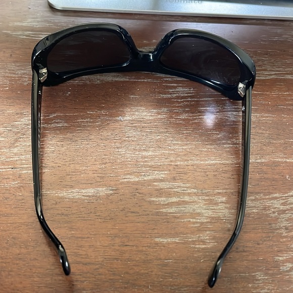 Smith black sunglasses unisex with case and cloth. No size or style listed. - Picture 13 of 16